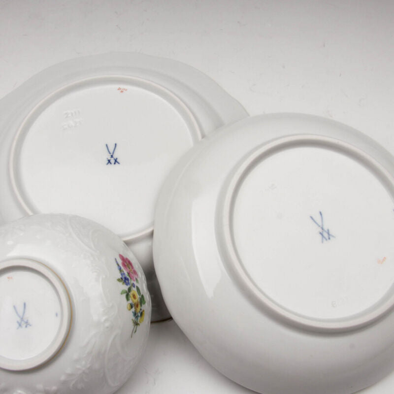 マイセン　ティーセット　3つ花とレリーフのカップ＆ソーサー＆プレート