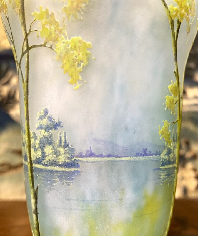 ドームナンシー ガラス製花瓶 透明・緑・紫 花のデザイン ドーム