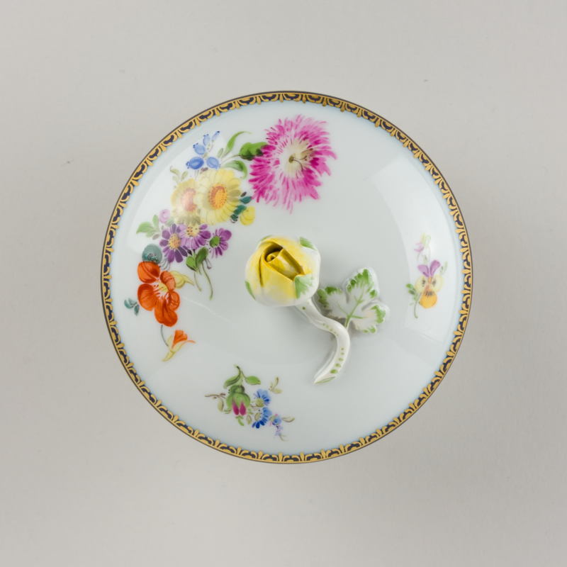 マイセン シュガーボウル カラフルフラワーブーケ Aカンテ 10cm 1級品