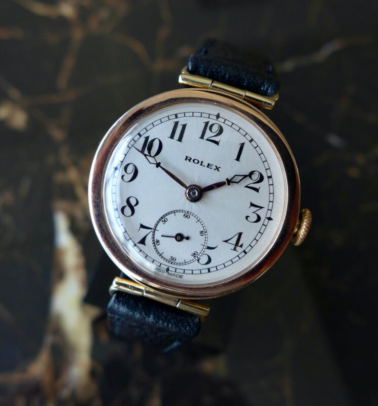 A VINTAGE 1922 GENTS MID-SIZE MILITARY ROLEX TRENCH OFFICERS WATCH IN 9ct GOLD