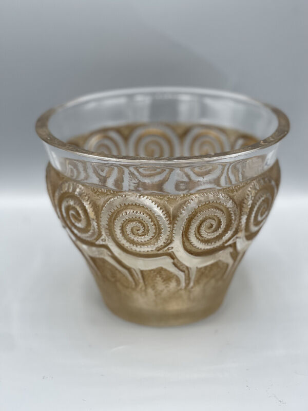 René LALIQUE (1860 - 1945) Vase Rennes - 1933-