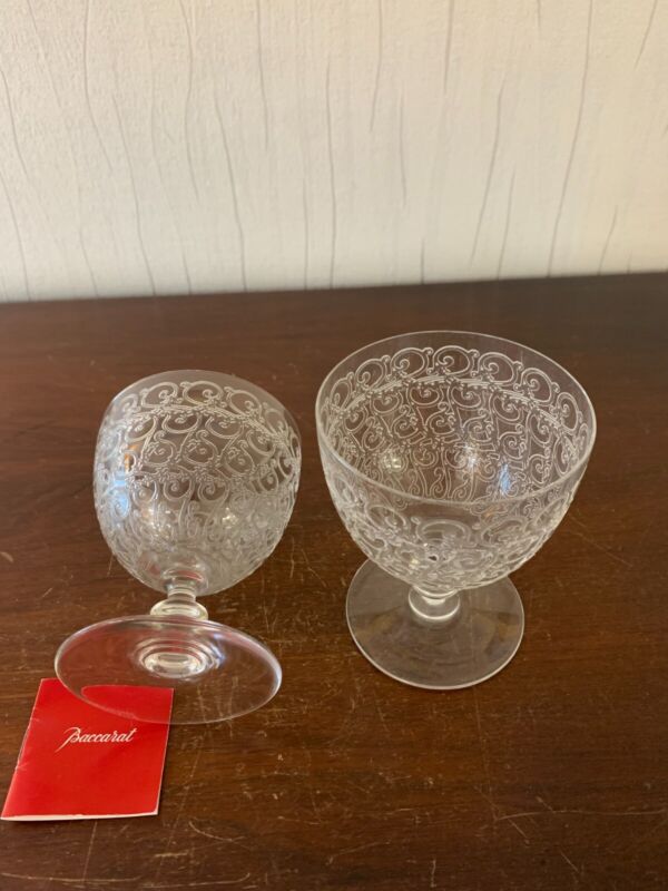 28 glasses for water model raw in glass baccarat (price for La piece)