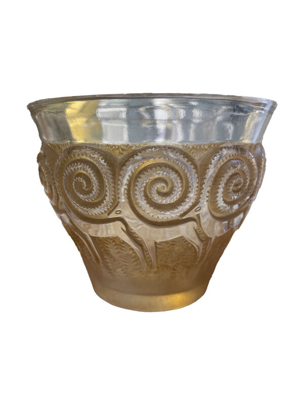René LALIQUE (1860 - 1945) Vase Rennes - 1933-