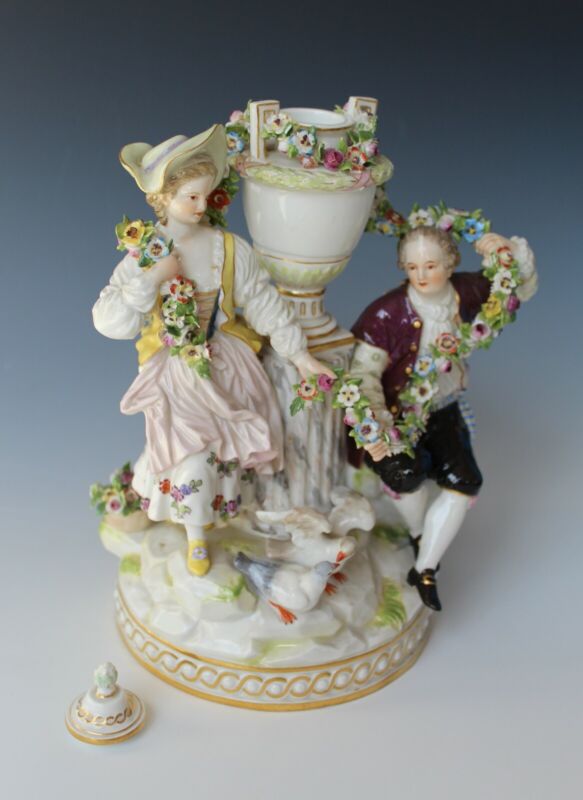 Meissen - large figure / group - "love group" model F 88 - M.V. Steel - 22 cm-