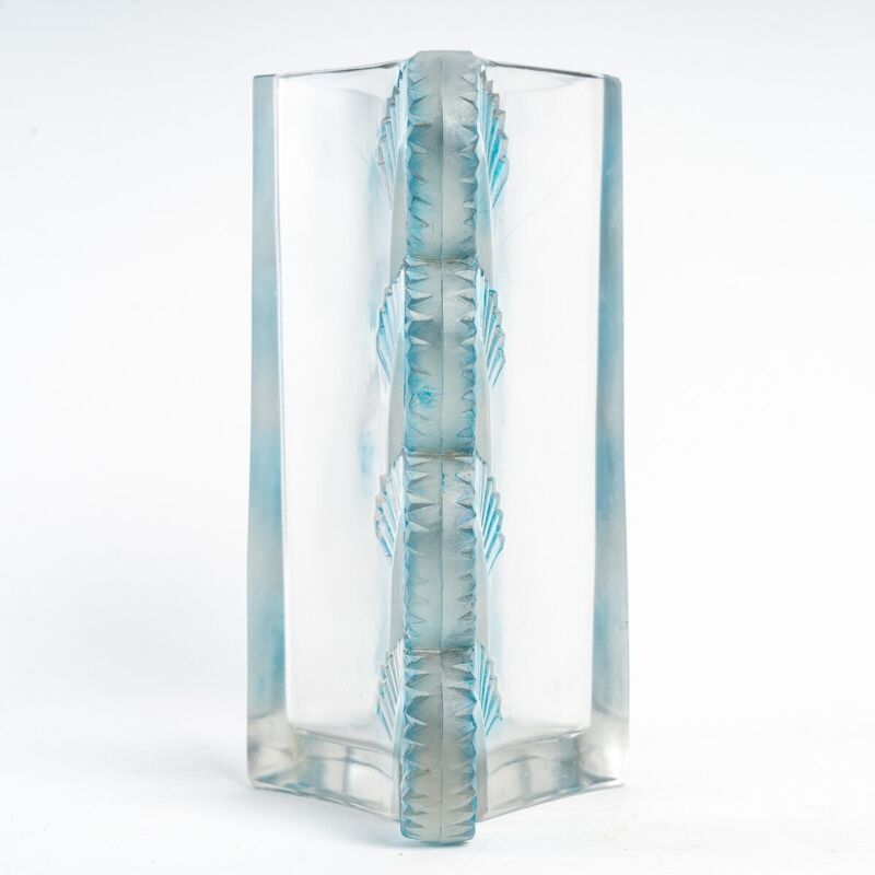 René Lalique: 1929 ""Amiens"" Vase-