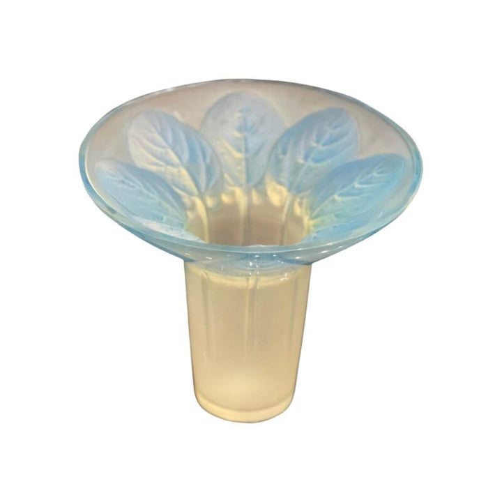René Lalique: Purple Vase-