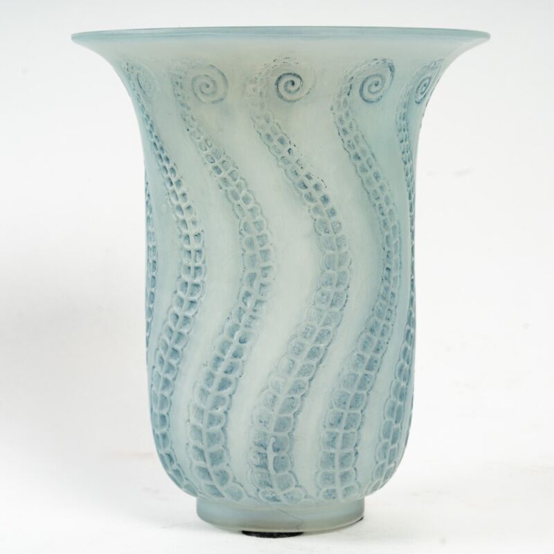 René Lalique - 1921 Medusa Vase-