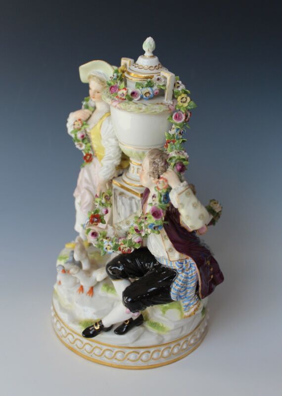 Meissen - large figure / group - "love group" model F 88 - M.V. Steel - 22 cm-