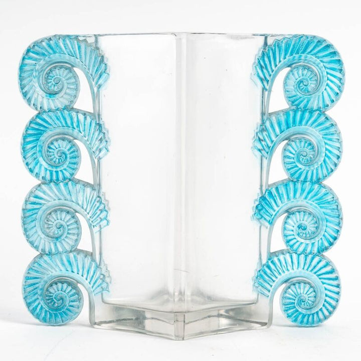 René Lalique: 1929 ""Amiens"" Vase-