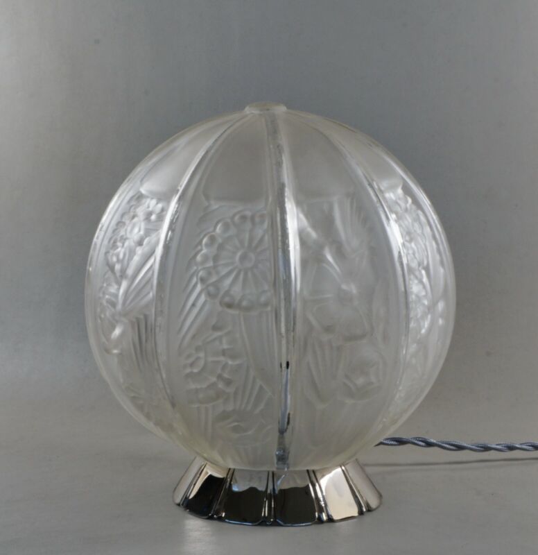 ハノッツ（HANOTS）アールデコ時代のテーブルランプ