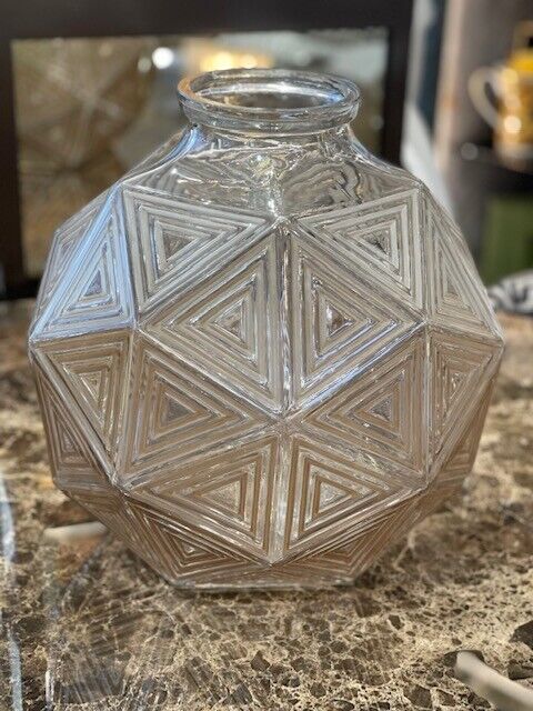 Nanking vase created by René Lalique-
