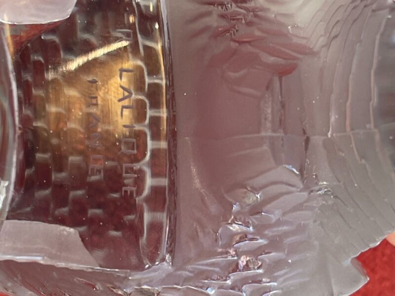 Kidney lalique mascot ""Pintade-