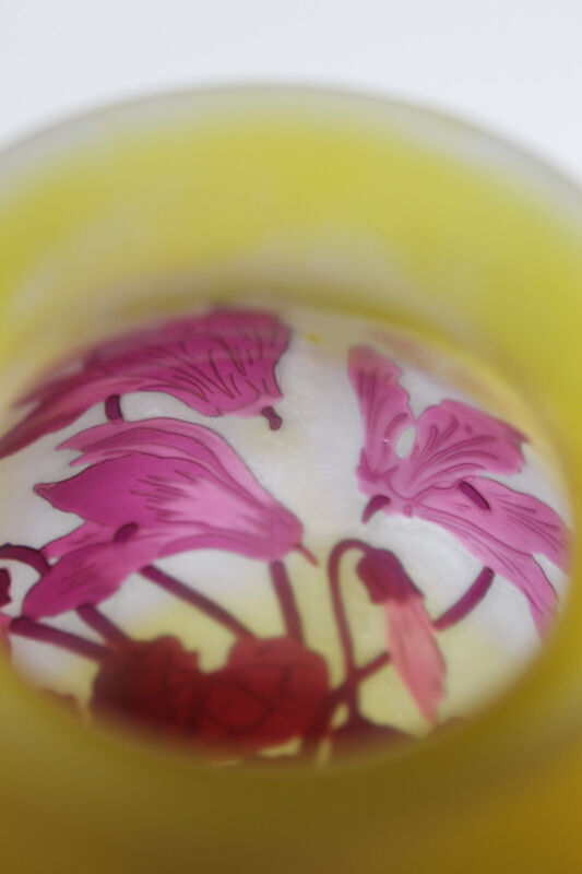 エミールガレ　シクラメンの花の花瓶