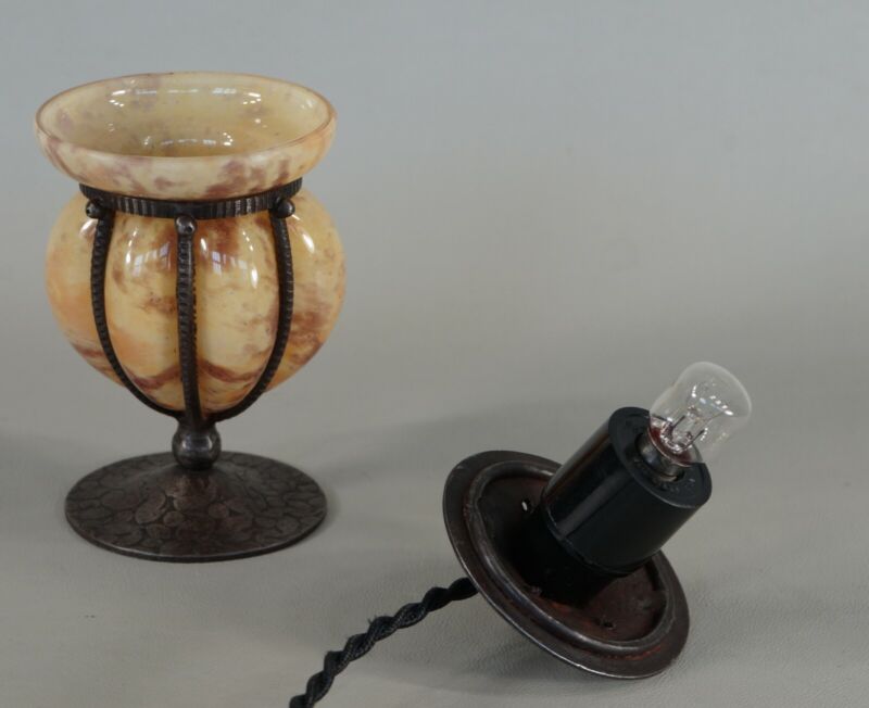 デラート　小さなアールデコ調ナイトランプ　フランス製　1925年　1930年