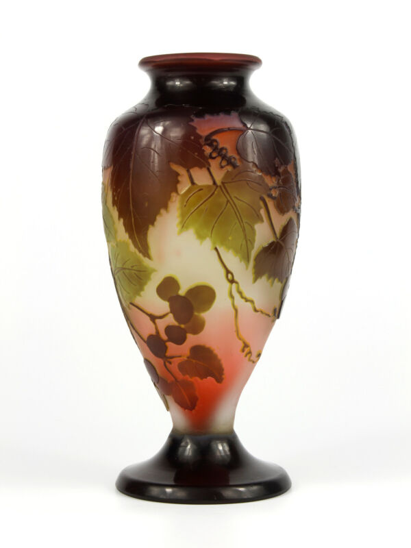 エミールガレ　野葡萄が描かれたくびれ型花瓶
