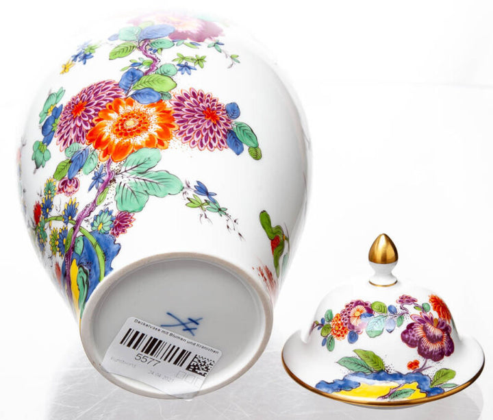 マイセン　シノワズリの花模様と鶴の壺型蓋付き花瓶