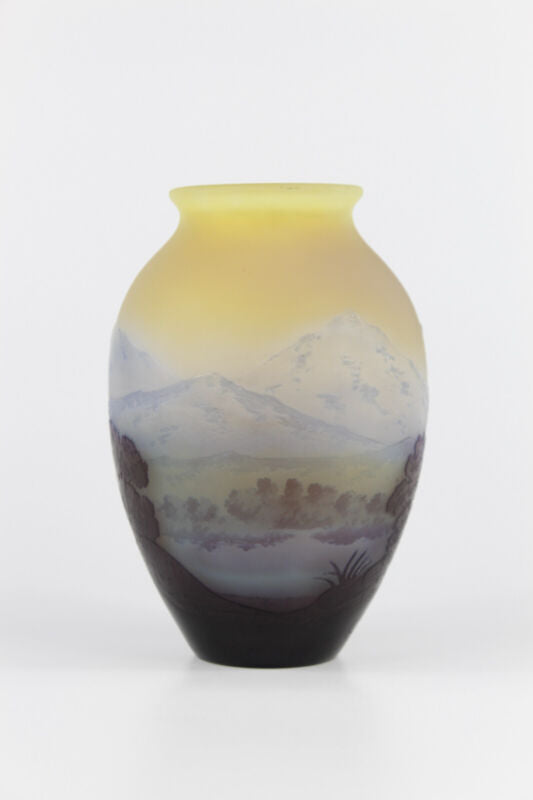 エミールガレ　ヴォージュ山脈の風景画の花瓶