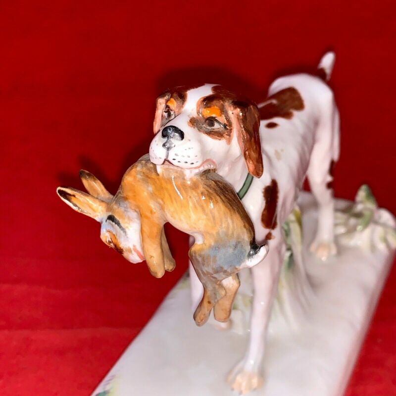 希少なマイセン磁器製動物フィギュリン ウサギと狩猟犬 HP C 1925年　ファイファー期
