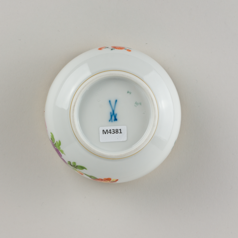 マイセン シュガーボウル カラフルフラワーブーケ Aカンテ 10cm 1級品