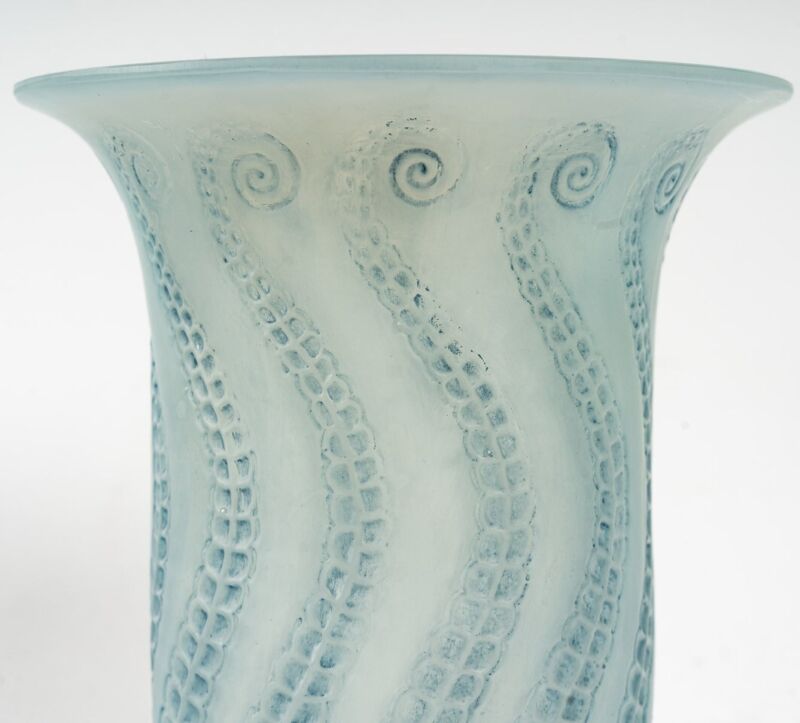 René Lalique - 1921 Medusa Vase-