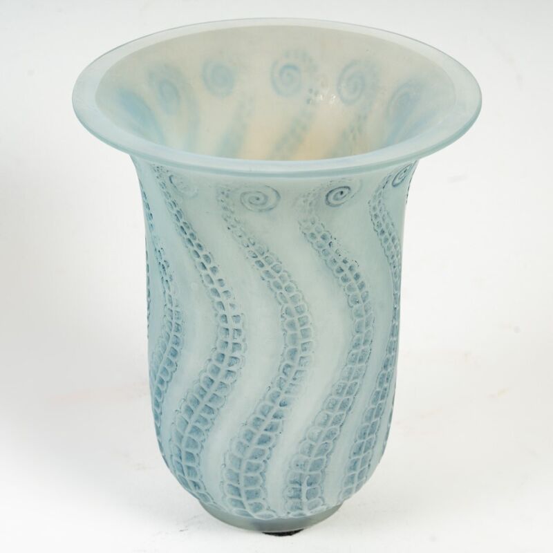 René Lalique - 1921 Medusa Vase-