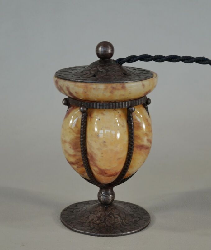 デラート　小さなアールデコ調ナイトランプ　フランス製　1925年　1930年