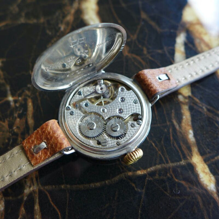A VINTAGE 1916 WW1 GENTS MID-SIZE MILITARY ROLEX TRENCH OFFICERS WATCH IN SILVER