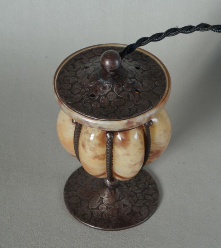 デラート　小さなアールデコ調ナイトランプ　フランス製　1925年　1930年