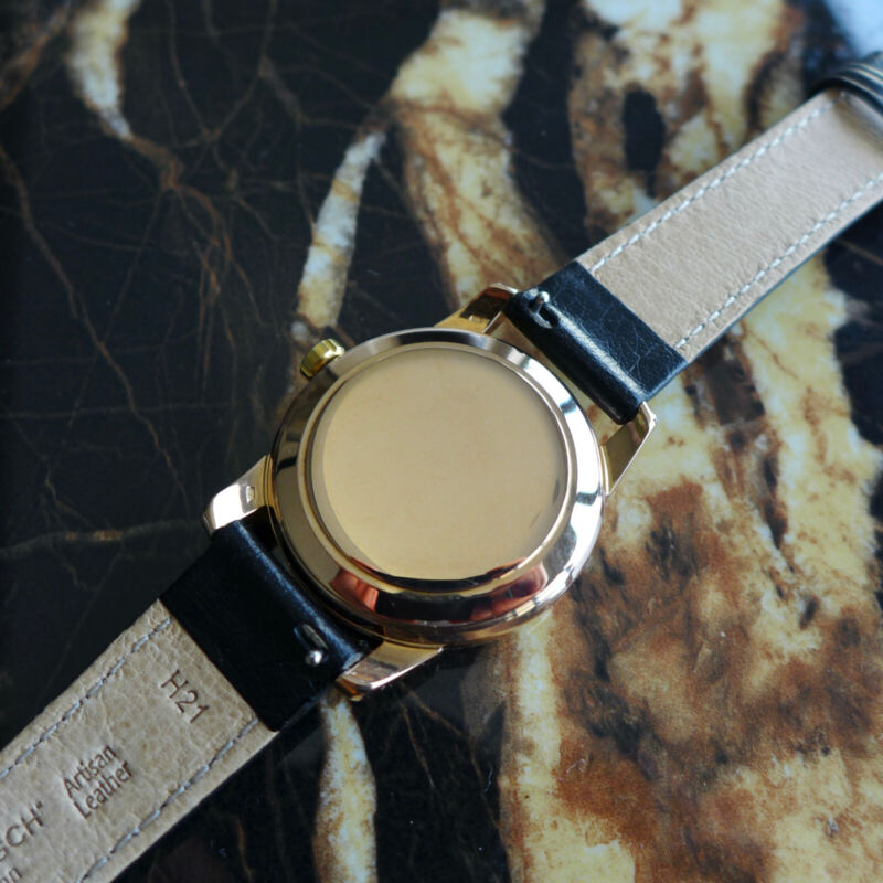 A BEAUTIFUL VINTAGE 1956 OMEGA AUTOMATIC SEAMASTER 2848 IN 18ct SOLID PINK GOLD