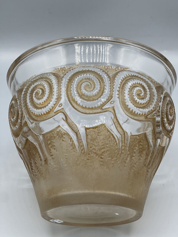 René LALIQUE (1860 - 1945) Vase Rennes - 1933-