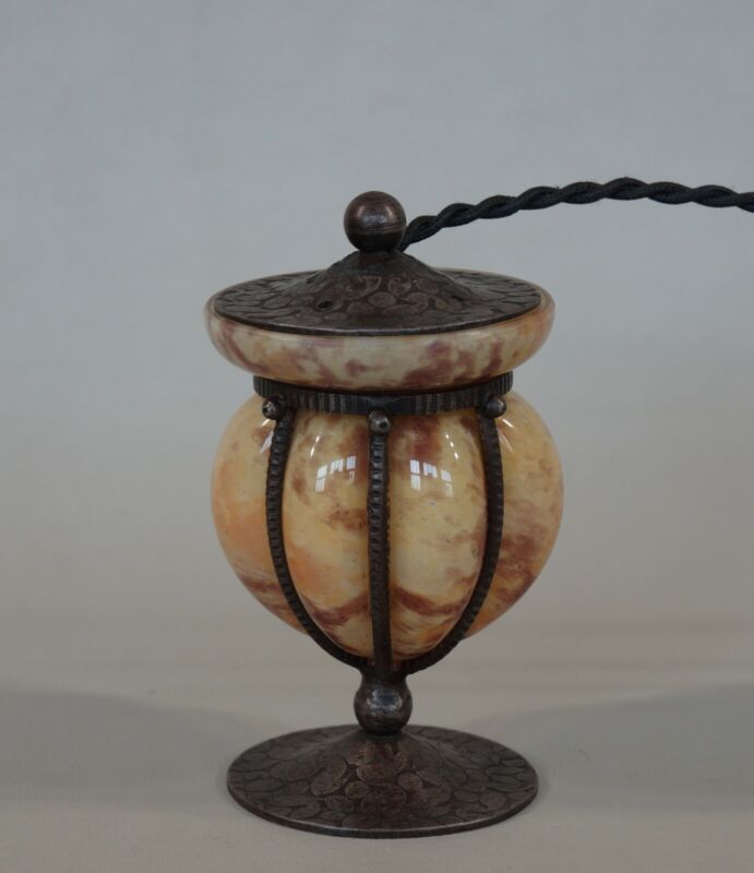 デラート　小さなアールデコ調ナイトランプ　フランス製　1925年　1930年