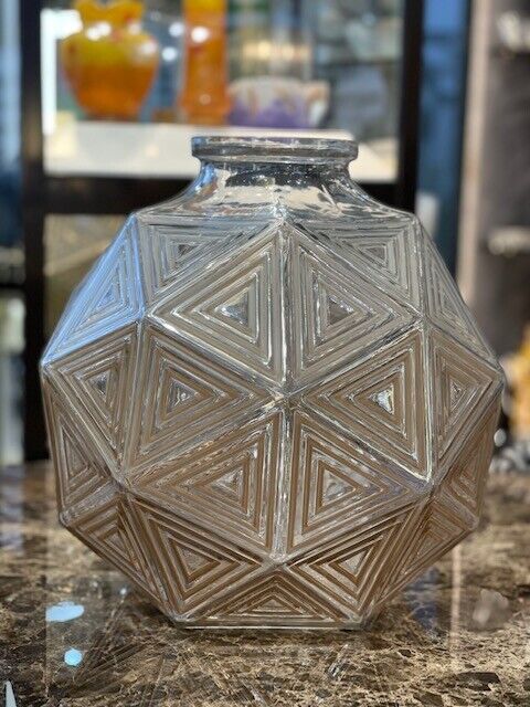 Nanking vase created by René Lalique-