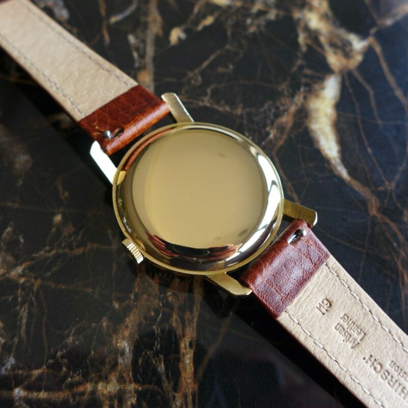 A STUNNING GENTS VINTAGE 1951 OVERSIZE (36MM) ROLEX PRECISION IN 18K SOLID GOLD