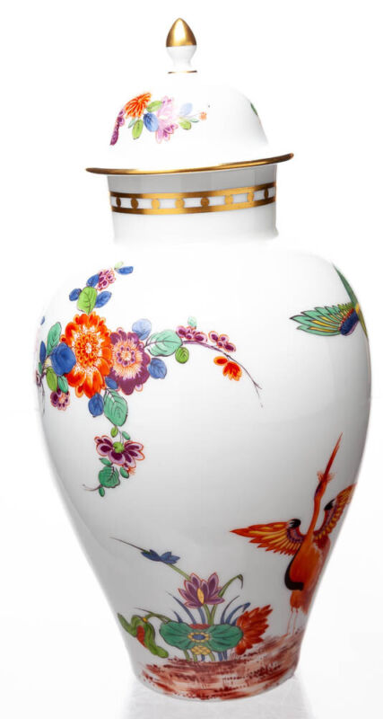 マイセン　シノワズリの花模様と鶴の壺型蓋付き花瓶