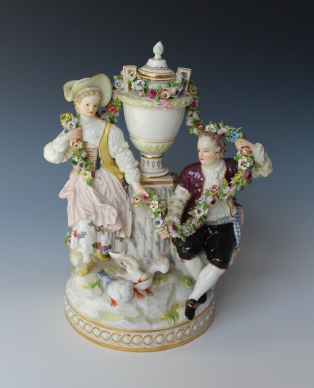 Meissen - large figure / group - "love group" model F 88 - M.V. Steel - 22 cm-