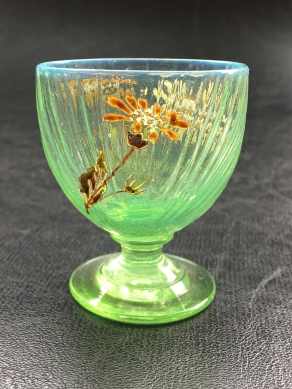 エミールガレの初期作品　ガーベラの花のミニチュアクープ花瓶