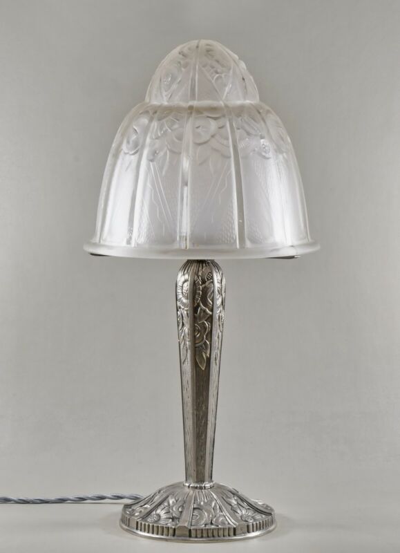 エティエ・ヴァンソン　非常に優れたフランス製アールデコランプ　1930年