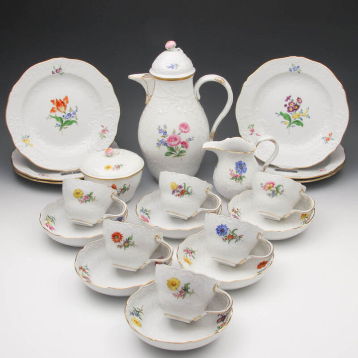 マイセン　ティーセット　2つ花とレリーフのカップ＆ソーサー＆プレート