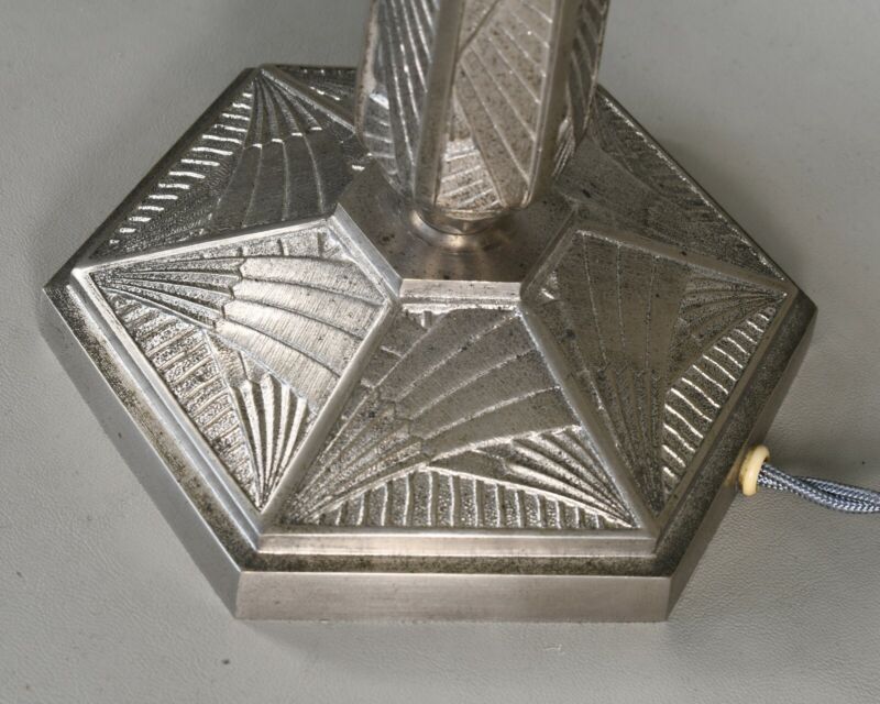 エティエ・ヴァンソン　非常に優れたアールデコランプ　1930年　フランス製