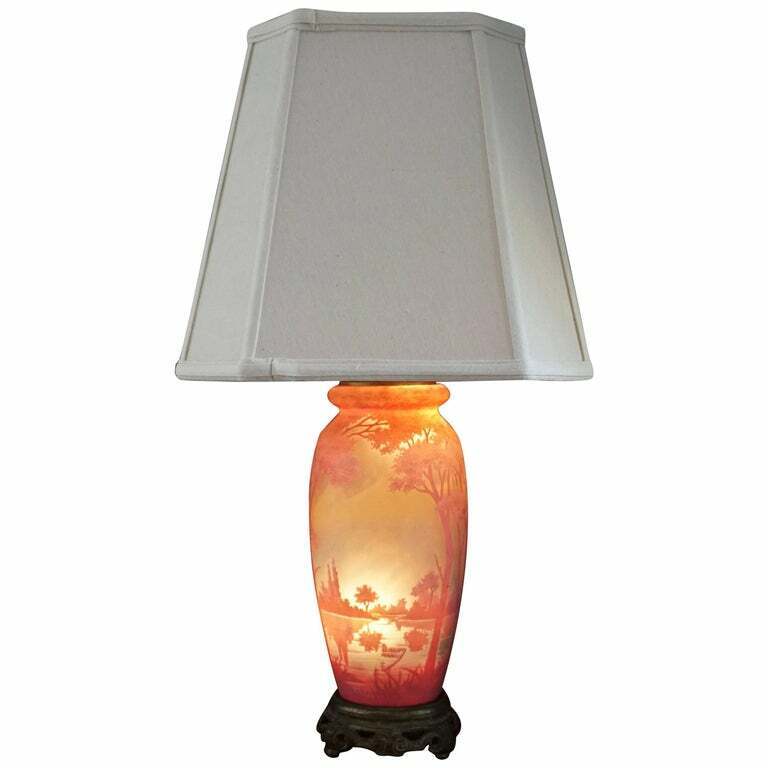 ドーム兄弟(Daum Nancy)ピンクの湖水風景のテーブルランプ