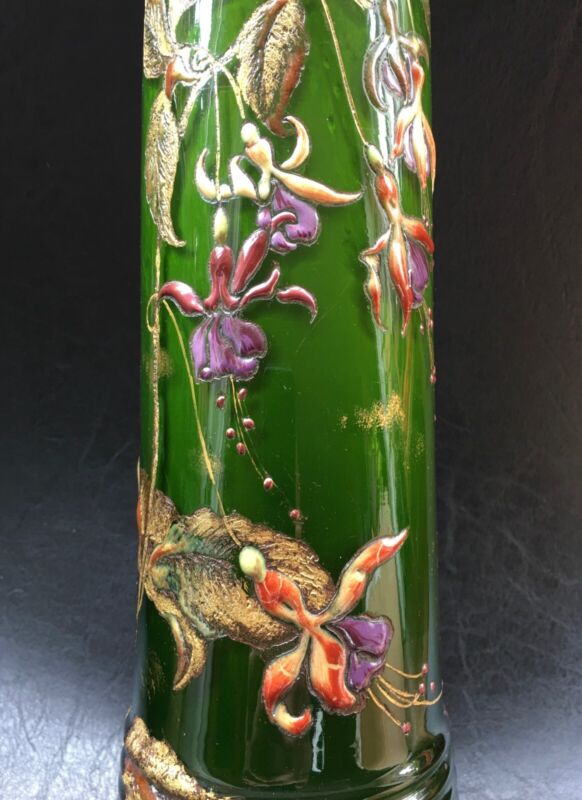 エミールガレの初期作品　エナメルガラスで作られたフクシアの花の大型花瓶
