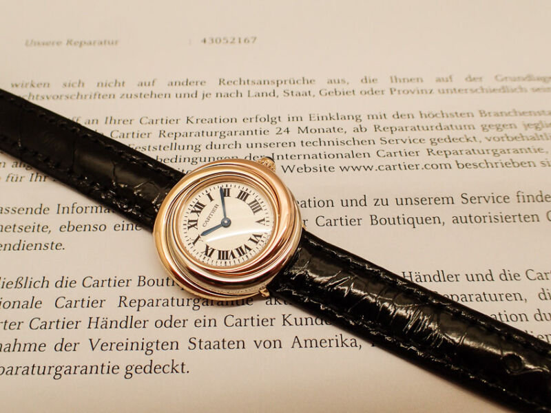 CARTIER TRINITY 27 mm 18K YELLOW, RED, WHITE GOLD WATCH Ref. 2357 REVISION 07/2022