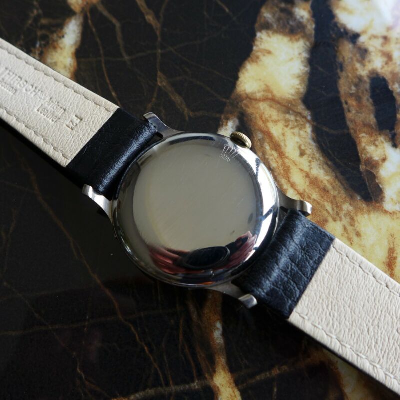 A BEAUTIFUL VINTAGE 1946 MID-SIZE ROLEX PRECISION WATCH WITH FANCY LUGS IN STEEL