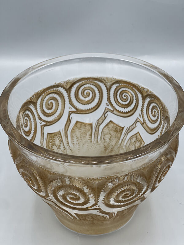 René LALIQUE (1860 - 1945) Vase Rennes - 1933-
