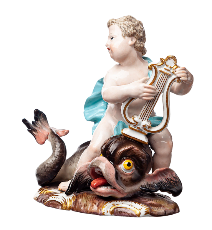 マイセン人形　「イルカに乗ったキューピッド」 J.J. ケンドラー　一級品 　1850-1924年　13.8cm