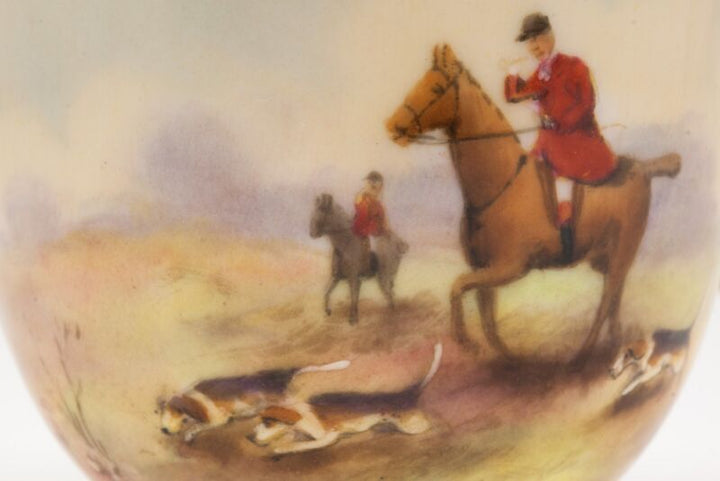 ロイヤルウースター デミタスカップ&ソーサー 手描き狩猟『ハンティングシーン』の風景